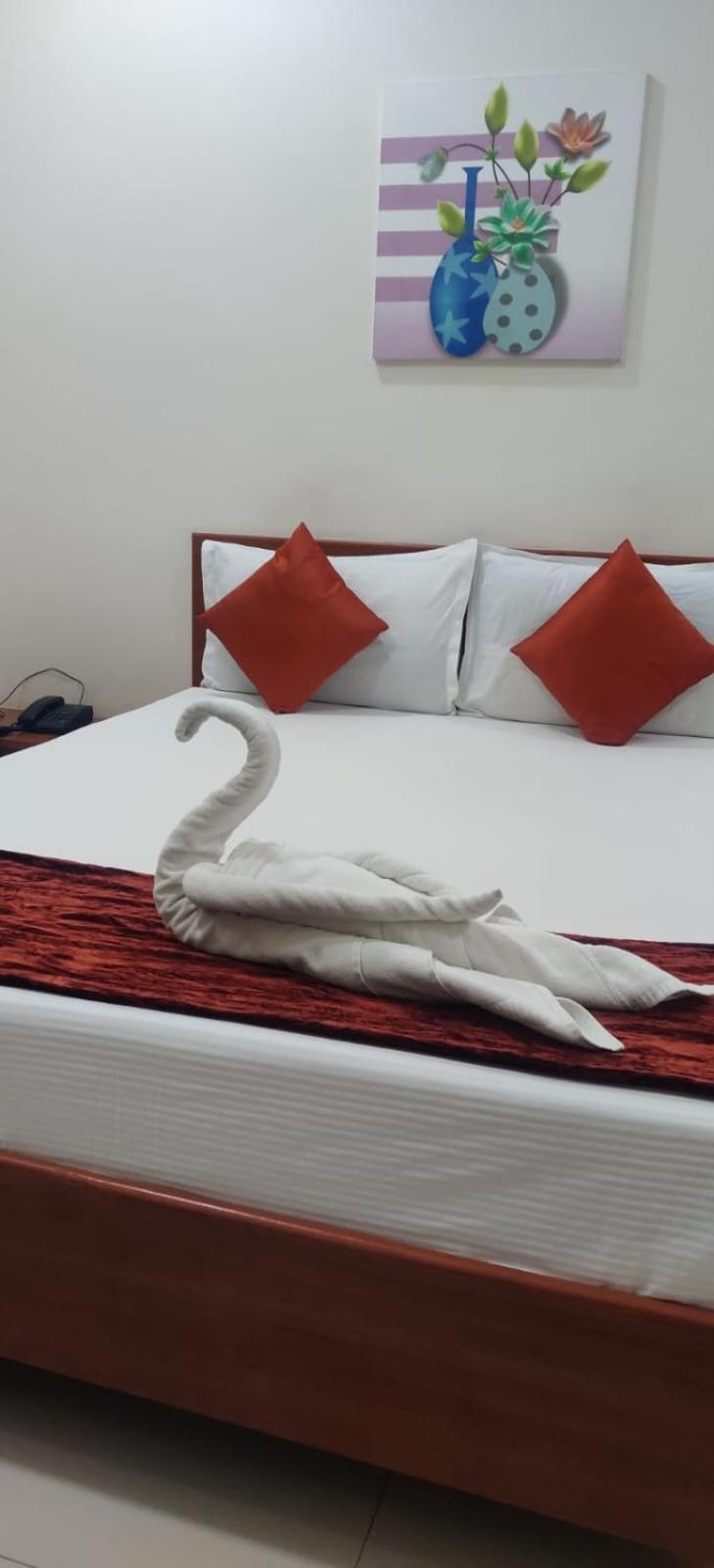 Mulberry Inn Bangalore Dış mekan fotoğraf