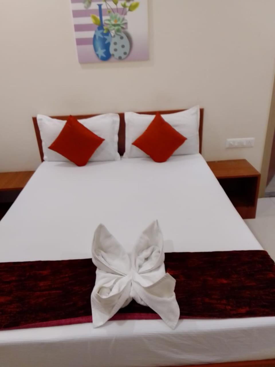 Mulberry Inn Bangalore Dış mekan fotoğraf