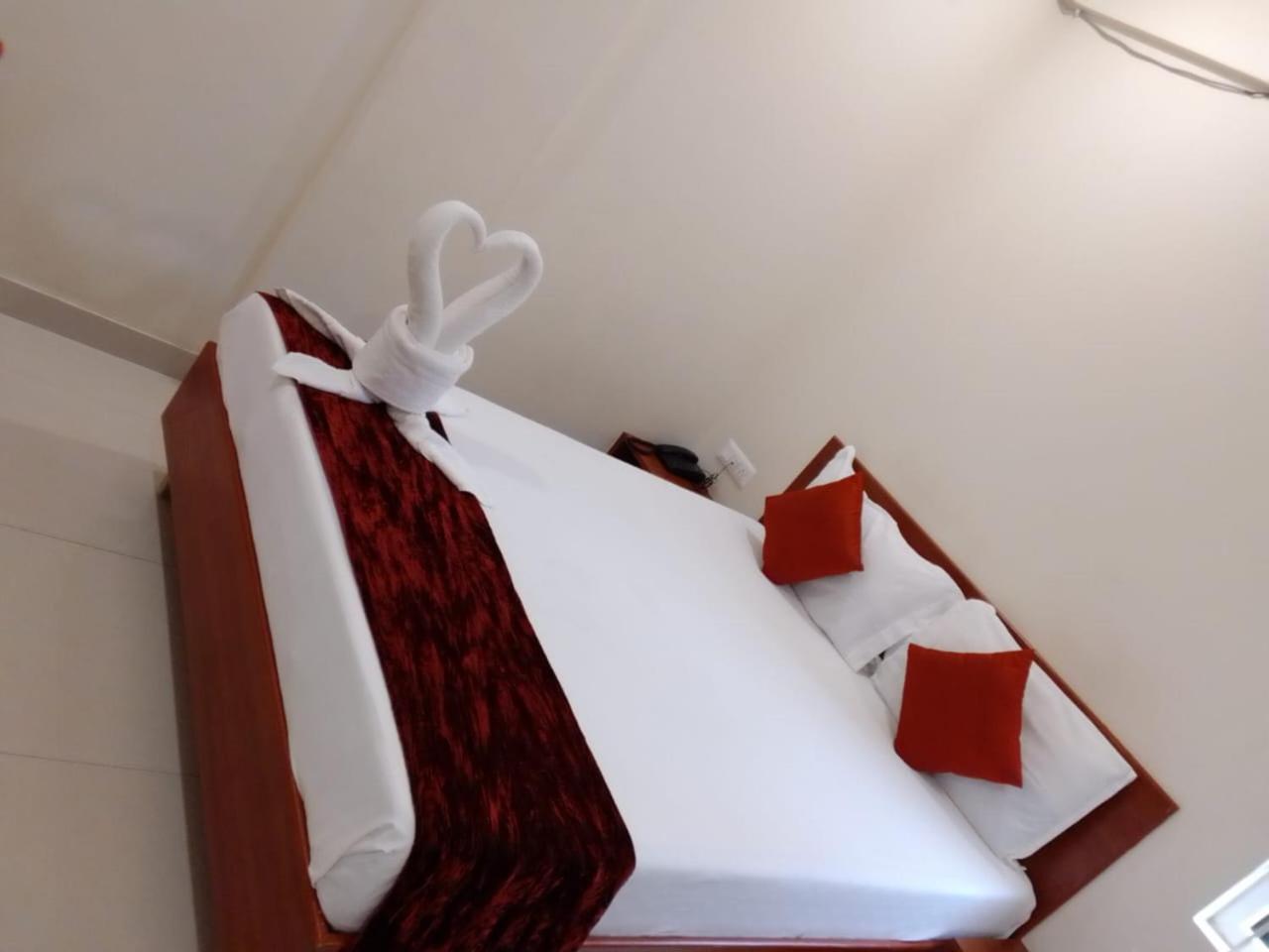 Mulberry Inn Bangalore Dış mekan fotoğraf